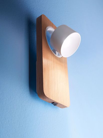 Linea light beebo wall spotlight led 5w wood